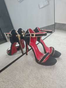 Nouvelles sandales pour femmes de style européen et américain en daim de mouton, talon aiguille de 12 cm, semelle en caoutchouc, design épée et sceptre, noir rétro - Product Image 6