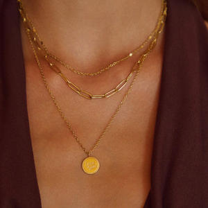 Collana a Catena Stratificata con Moneta per Donna LUCKYJIU, Gioielli Personalizzati Impermeabili, Antiossidanti, Ipoallergenici in Acciaio Inox Placcato Oro 18k - Product Image 3