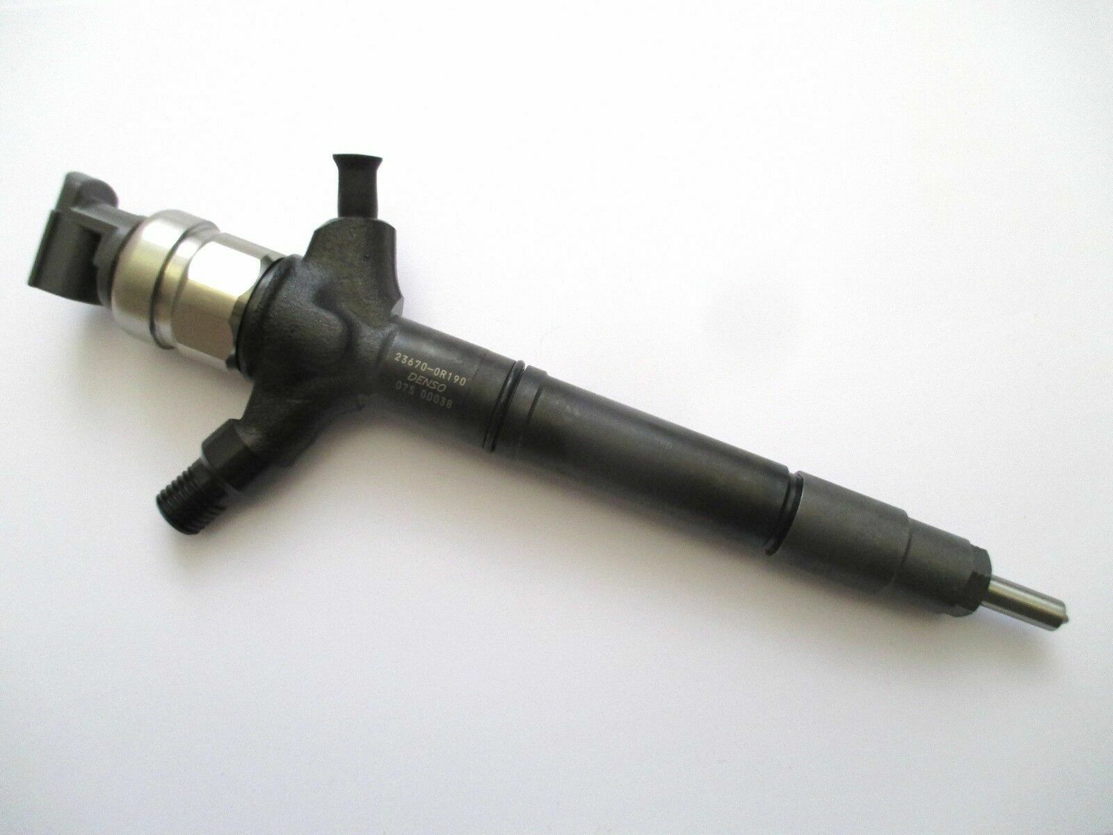 injector nozzle 23670-0R140 23670-0R190 095000-7300 injector for Toyota 1AD-FTV common rail injector 23670-0R140 23670-0R190