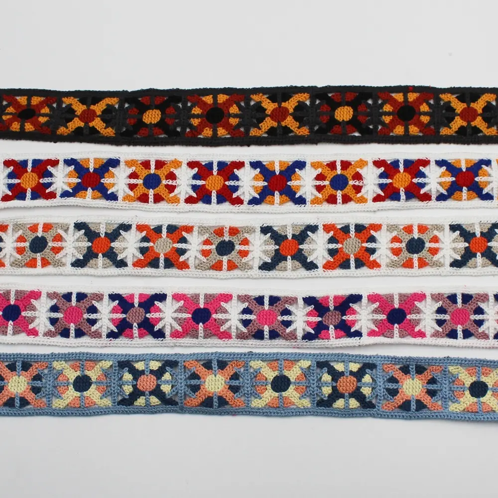48mm幅のポリエステルは、衣服の家庭用テキスタイルバッグの装飾用の手作りの編組かぎ針編みのエッジングトリムを模倣して製造します