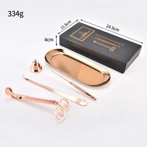 Kit d'entretien des bougies gravé sur mesure 4 en 1 Coupe-mèche Éteignoir et ensemble d'accessoires - Product Image 1