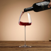 Verre à vin de style post-moderne soufflé à la bouche, transparent, à fond concave, fait main, de style nordique, pour gobelet à vin en cristal incliné