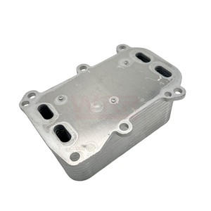 1331880001 1331880101 Refroidisseur d'huile pour Benz W176 C117 A45 CLA45 AMG – Échangeur de chaleur en aluminium fiable pour la lubrification du moteur - Product Image 1
