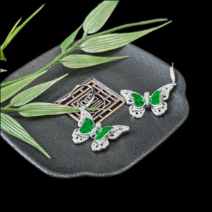 <span class=keywords><strong>Orecchini</strong></span> a Farfalla in Giadeite Naturale Birmana di Grado A, Argento Sterling 925 con Incastonatura in Giadeite Verde, Stile Femminile alla Moda - Product Image 6