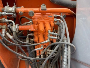 Excavatrice d'occasion de 6 tonnes, Hitachi ZX60, mini-excavatrice hydraulique sur chenilles, d'occasion, d'origine japonaise, en bon état pour le creusement - Product Image 4