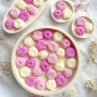 Lilin Mini Berlabel Pribadi Grosir Warna Beige, Lilin Vegan Beraroma Kedelai Bentuk Bunga untuk Hadiah Yoga, Pernikahan, dan Dekorasi Rumah