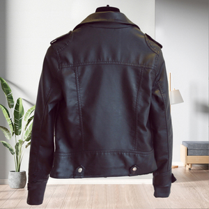 Modelos Explosivos de Invierno: Chaqueta de Motocicleta de Cuero PU con Cremallera y Botones para Mujer a la Moda - Product Image 2