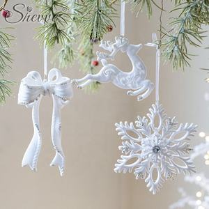 Fournitures <span class=keywords><strong>de</strong></span> décoration <span class=keywords><strong>de</strong></span> Noël <span class=keywords><strong>de</strong></span> qualité supérieure 2025 décoration d'arbre <span class=keywords><strong>de</strong></span> Noël floquée <span class=keywords><strong>de</strong></span> luxe avec figurine <span class=keywords><strong>de</strong></span> cerf pour décor <span class=keywords><strong>de</strong></span> vacances moderne - Product Image 1