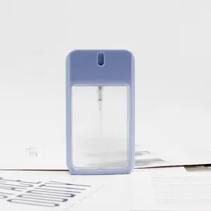 नई डिजाइन 40 मिलीलीटर प्लास्टिक की जेब इत्र रिफिल करने योग्य फाइन धुंध पंप स्प्रे क्रेडिट कार्ड बोतल स्प्रेयर इत्र - Product Image 3