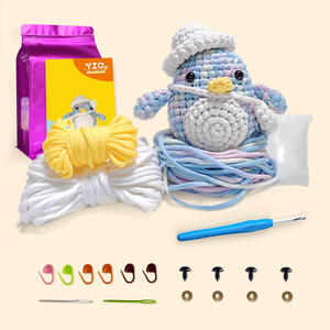 Kit de Ganchillo <span class=keywords><strong>Amigurumi</strong></span> de Pingüino con Gorro para Principiantes - Set Completo de Manualidades de Animales, Regalo Perfecto para Niños, Adultos y Adolescentes - Product Image 1