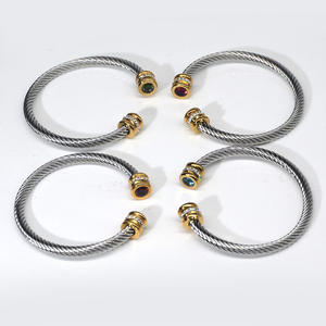 Bijoux de créateur personnalisés <span class=keywords><strong>en</strong></span> acier inoxydable plaqué or 18 carats, pierre de naissance, bracelet manchette à breloques réglable <span class=keywords><strong>en</strong></span> CZ pour femmes - Product Image 5