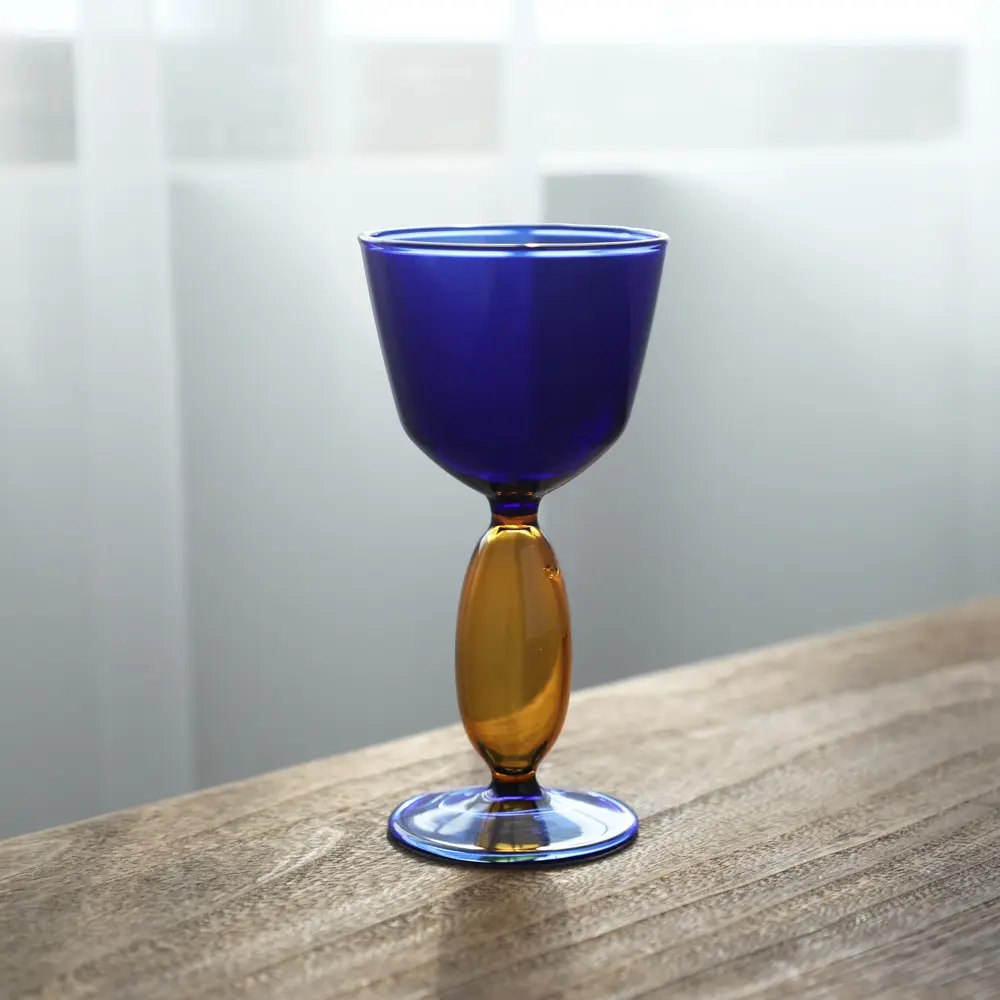 Yaratıcı yeni tasarım klasik kristal kokteyl Coupes Vintage sanat dekoru renkli Coupe gözlük şampanya kadehler Martini cam