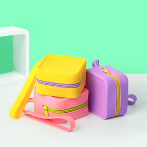 Modische <span class=keywords><strong>Mini</strong></span> Tragbare Silikon Wasserdichte Süßigkeiten-Aufbewahrungstasche Münzbörse mit Handschlaufe Reißverschluss-Geldbörse - Product Image 2