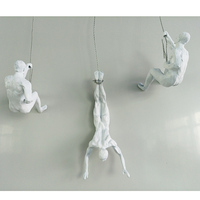 Décoration murale artistique en résine, ensemble de 3 figurines d'hommes grimpeurs, finition argent antique