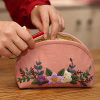 Nouvelle Pochette d'été en Coton et Lin Brodé Floral, Sac Croissant Simple Fait Main pour Femme, Trousse de Maquillage DIY