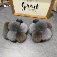 Sandales à la mode en fourrure de raton laveur pour femmes, sandales marron, blanc, gris, rose, pompon, fourrure de renard