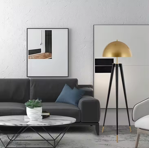 Lámpara de pie nórdica de lujo para sala de estar, nuevo diseño, trípode de Metal con luz LED para dormitorio, Hotel o decoración del hogar - Product Image 1