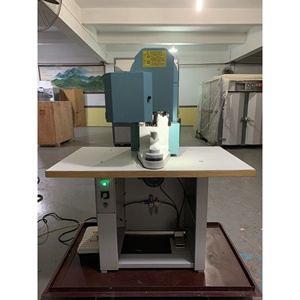 Nouvelle machine d'usine de chaussures <span class=keywords><strong>automatique</strong></span> YUTAI YT-907 pour la pose de boutons à crochet <span class=keywords><strong>sur</strong></span> chaussures de sécurité/chaussures d'escalade/bottes - Product Image 4
