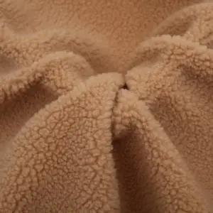 Polaire plissé du polyester 100% de polyester stratifié avec polaire pour le tissu d'ouatine de velours de vêtements
