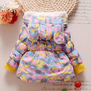 Abrigo Infantil de Alta Calidad con Capucha y Botones, Estampado Floral Invernal para Niñas - Product Image 3