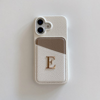 Étui de téléphone en cuir PU grain litchi de luxe avec porte-cartes et initiale métallique pour iPhone 16 15 14 Pro Max Vente en gros OEM