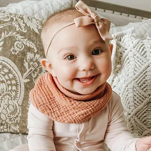 Bavoirs ajustables pour bébé en mousseline pour nouveau-né, couleur unie, doux, triangle, tissu, alimentation 100% coton, bandana, bavoirs