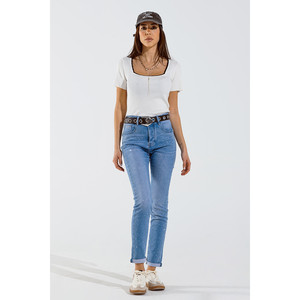 Jeans skinny en bleu délavé avec strass sur toute la partie avant - Product Image 6