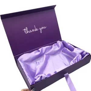 कस्टम लक्जरी बैंगनी डिजाइन कप कपड़े गहने बाल विग गत्ता कागज दराज उपहार पैकेजिंग बॉक्स के साथ रेशम साटन अस्तर डालने
