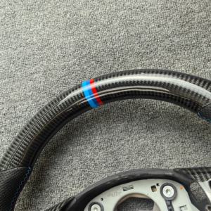 Volante de fibra de carbono X1 X3 X5 X6 Z3 Z4 adecuado para <span class=keywords><strong>BMW</strong></span> E84 E83 E53 E70 E71 <span class=keywords><strong>E36</strong></span> E85 E86 E89 E81 E87 E82 E88 E21 E30 <span class=keywords><strong>E36</strong></span> - Product Image 3