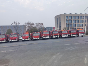 รถดับเพลิงขนาดเล็ก SINOTRUK HOWO 4X2 ความจุ 5 ลูกบาศก์เมตร รถดับเพลิงขนาดเล็ก 5 ตัน พร้อมปั๊มดับเพลิง เครื่องยนต์ดีเซล - Product Image 5