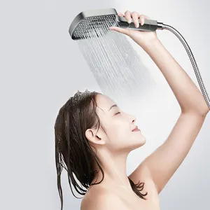 Ensemble de douche en acier inoxydable pour salle de bain en gros Ensemble de colonne de douche à effet pluie noire avec robinet