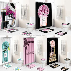 Juego <span class=keywords><strong>de</strong></span> <span class=keywords><strong>Baño</strong></span> <span class=keywords><strong>de</strong></span> 4 Piezas con Cortina <span class=keywords><strong>de</strong></span> Ducha Impermeable con Logo <span class=keywords><strong>de</strong></span> Marca <span class=keywords><strong>de</strong></span> Lujo Impresa a Medida - Product Image 1