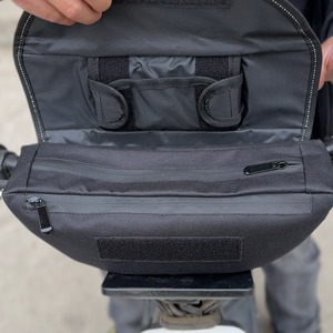 Sac <span class=keywords><strong>de</strong></span> <span class=keywords><strong>guidon</strong></span> <span class=keywords><strong>de</strong></span> <span class=keywords><strong>moto</strong></span> Kangdarpet avec 2 sangles réglables, organiseur d'outils, pochette <span class=keywords><strong>de</strong></span> <span class=keywords><strong>moto</strong></span>, <span class=keywords><strong>sacoche</strong></span> <span class=keywords><strong>de</strong></span> selle pour les cyclistes - Product Image 4