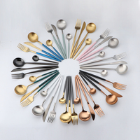 Ensemble de couverts en acier inoxydable de conception européenne, Portugal, blanc et or, 24 pièces avec boîte cadeau