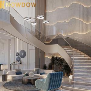 KNOWDOW Escalera curva personalizada Escalera moderna Indor Escalera curva de lujo Escalón de mármol <span class=keywords><strong>Pasamanos</strong></span> de madera de vidrio templado - Product Image 2