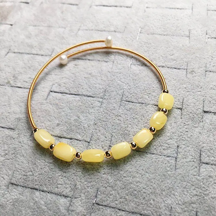 Latest Designs Beads Bracelet Natural Amber Beaded Stretch Bangle Baltic Butterscotch Amber Stones Bracelet for Women Wholesale