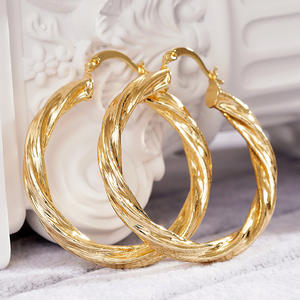 Orecchini a Cerchio Christopher Doranlee in Oro Placcato 18K, Design Intrecciato, Stile Classico Unisex per Uso Quotidiano - Product Image 4