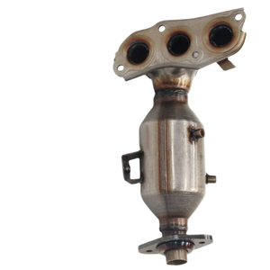 Nouveau convertisseur catalytique en acier 1.0L pour <span class=keywords><strong>Toyota</strong></span> <span class=keywords><strong>Aygo</strong></span> Citroen C1 Peugeot 107 Hatchback 2005-2014 moteur de système d'échappement de course - Product Image 1