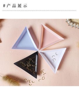 Bandejas clasificadoras de cristal al por mayor para decoración de uñas triángulo plástico negro <span class=keywords><strong>rosa</strong></span> azul con placa clasificable de diamantes de imitación sueltos - Product Image 5