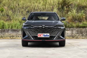 Changan <span class=keywords><strong>X5</strong></span> PLUS <span class=keywords><strong>Pioneer</strong></span> PRO 2026 1.5T DCT, SUV familial spacieux 5 places, en stock et agréé par l'usine au port de Nansha (Blanc/Gris) - Product Image 2