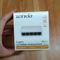 Tenda S105 5-Port 10/100Mbps Fast Unmanaged Stackable Desktop Network Switch Ethernet Hub Full-Duplex/Half-Duplex Plug&Play