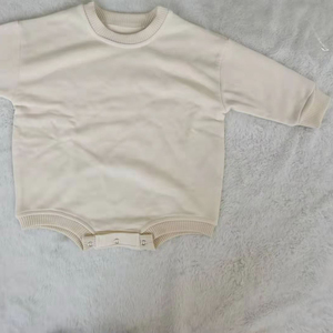 Vêtements de bébé en tissu sweat-shirt à manches longues de couleur unie pour l'automne - Product Image 1