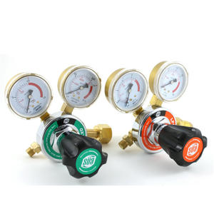 Régulateur de pression pour soudage et découpe à l'acétylène et à l'oxygène, avec manomètre pour propylène - Product Image 1