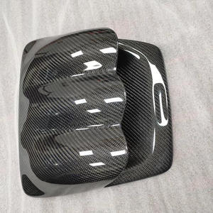 Garniture de tableau de bord en fibre de carbone brillante - Résistante à la chaleur, anti-corrosion, ajustement parfait, protégée contre les UV pour les intérieurs de véhicules de conduite quotidienne - Product Image 5