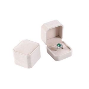 Boîte à bagues en velours portable vitrine de cadeau de bijoux carrés pour bagues compagnon de voyage - Product Image 3