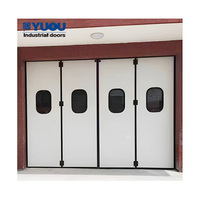 Sistema de Puerta Plegable Industrial Automática de Acero con Panel Sándwich para Almacén, Aislante con Ventanas