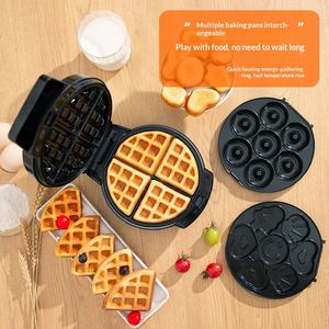 Machine à petit-déjeuner multifonction 3-en-1 : mini-machine à pain, gaufrier et appareil à crêpes détachable pour un nettoyage facile - Product Image 2