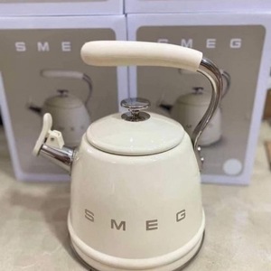 <strong>Retro</strong> Whistle <strong>Kettle</strong> with Pot Cover Modern and Simple Design for Induction Cooker and Open Flame 2.3L Water Boiler - Product Image 2