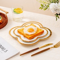 Assiette à dessert en céramique nuage irrégulier style nordique, plat à collation en porcelaine blanche avec bord doré, logo personnalisé pour fêtes à domicile