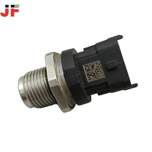 Aksesoris <span class=keywords><strong>Loader</strong></span> Berkualitas Tinggi Baru Produsen Grosir WA250 WA250PZ WA320 WA380 Sensor Tekanan Common Rail 6754-72-1210 - Product Image 1
